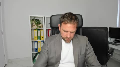 Snapshot of johnnydough82 chatting on 12-07-24, 08:44 johnnydough82 online show from 12-07-24, 08:44