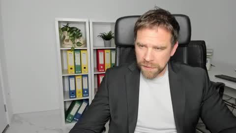 Snapshot of johnnydough82 chatting on 12-17-24, 05:07 johnnydough82 online show from 12-17-24, 05:07