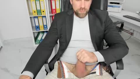 Snapshot of johnnydough82 chatting on 12-18-24, 07:15 johnnydough82 online show from 12-18-24, 07:15