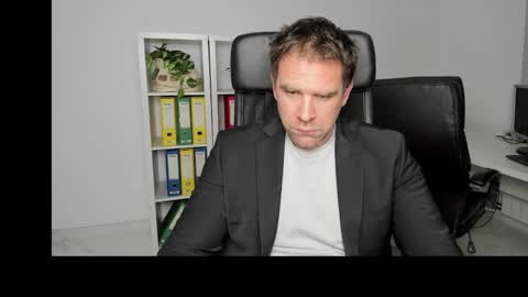 Snapshot of johnnydough82 chatting on 12-22-24, 04:06 johnnydough82 online show from 12-22-24, 04:06