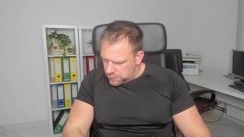 Snapshot of johnnydough82 chatting on 01-01-25, 05:22 johnnydough82 online show from 01-01-25, 05:22