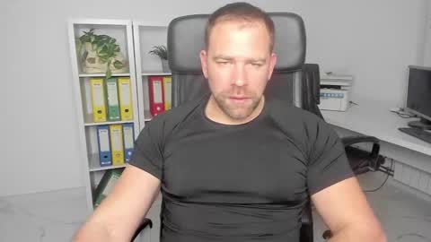 Snapshot of johnnydough82 chatting on 01-02-25, 06:07 johnnydough82 online show from 01-02-25, 06:07