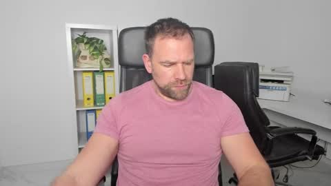 Snapshot of johnnydough82 chatting on 01-08-25, 03:40 johnnydough82 online show from 01-08-25, 03:40