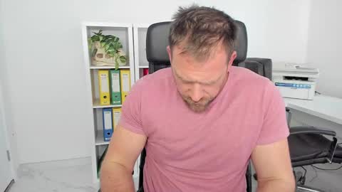 Snapshot of johnnydough82 chatting on 01-09-25, 08:03 johnnydough82 online show from 01-09-25, 08:03