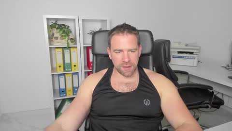 Snapshot of johnnydough82 chatting on 01-18-25, 04:48 johnnydough82 online show from 01-18-25, 04:48