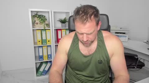 Snapshot of johnnydough82 chatting on 01-18-25, 07:49 johnnydough82 online show from 01-18-25, 07:49