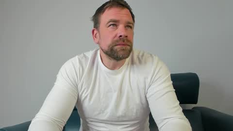 Snapshot of johnnydough82 chatting on 03-04-25, 04:27 johnnydough82 online show from 03-04-25, 04:27