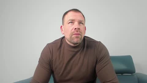 Snapshot of johnnydough82 chatting on 03-12-25, 04:51 johnnydough82 online show from 03-12-25, 04:51