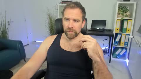 Snapshot of johnnydough82 chatting on 12-03-25, 09:18 johnnydough82 online show from 12-03-25, 09:18