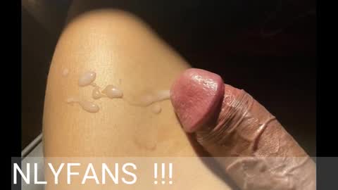 Johnnystrongarms                 online show from 01-20-25, 03:37