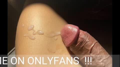 Johnnystrongarms                 online show from 03-10-25, 05:11