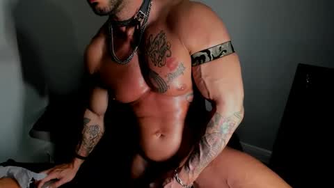 Johnnystrongarms                 online show from 11-06-25, 06:36