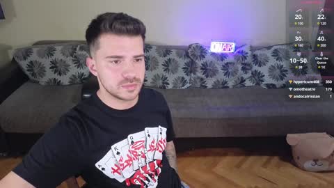 Snapshot of johnnylove21 chatting on 12-11-24, 11:32 Johnny online show from 12-11-24, 11:32