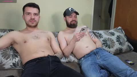 Snapshot of johnnylove21 chatting on 01-23-25, 06:35 Johnny online show from 01-23-25, 06:35