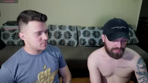 Snapshot of johnnylove21 chatting on 09-25-25, 04:54 Johnny online show from 09-25-25, 04:54