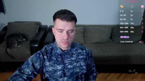 Snapshot of johnnylove21 chatting on 11-01-25, 08:22 Johnny online show from 11-01-25, 08:22