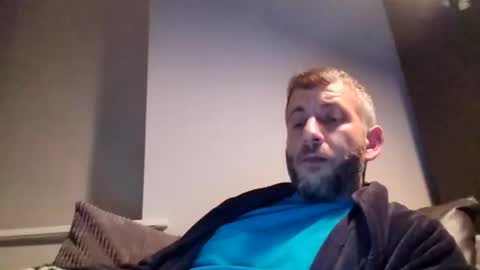 Snapshot of johnnypoly chatting on 12-02-25, 01:22 bigboy online show from 12-02-25, 01:22