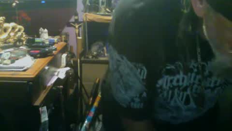 Snapshot of johnnyshung1 chatting on 09-18-25, 05:31 johnnyshung1 online show from 09-18-25, 05:31