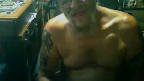 Snapshot of johnnyshung1 chatting on 10-03-25, 04:26 johnnyshung1 online show from 10-03-25, 04:26