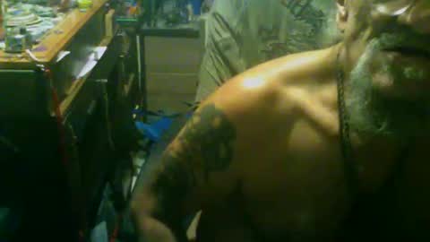 Snapshot of johnnyshung1 chatting on 10-17-25, 11:02 johnnyshung1 online show from 10-17-25, 11:02