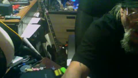 Snapshot of johnnyshung1 chatting on 01-12-26, 07:13 johnnyshung1 online show from 01-12-26, 07:13