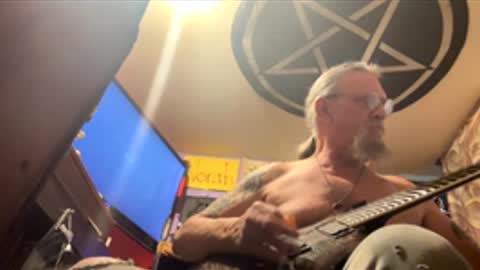 Snapshot of johnnyshung1 chatting on 03-03-26, 02:18 johnnyshung1 online show from 03-03-26, 02:18