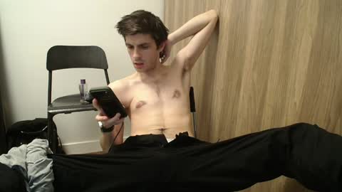 Snapshot of johnresmain chatting on 04-06-26, 12:08 johnresmain online show from 04-06-26, 12:08