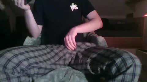 Snapshot of johntochh chatting on 12-12-24, 10:31 John online show from 12-12-24, 10:31