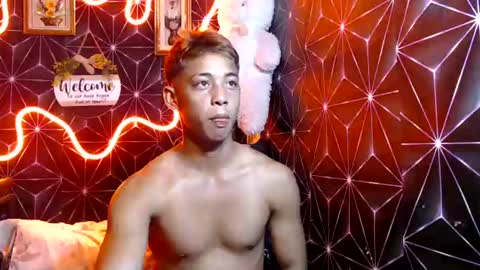 Snapshot of johnydestroyer chatting on 07-02-26, 12:54 johnydestroyer online show from 07-02-26, 12:54