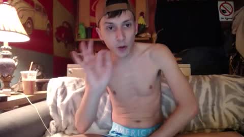 Snapshot of johstondude chatting on 05-10-26, 01:11 Johston online show from 05-10-26, 01:11