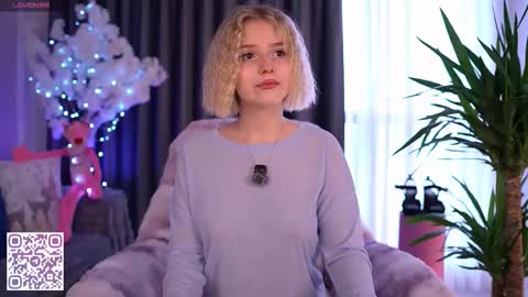 Paula online show from 12-14-25, 09:25