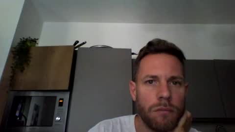 Snapshot of jojo19844 chatting on 09-15-25, 08:47 jojo19844 online show from 09-15-25, 08:47