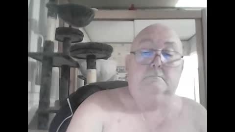 jojo60000529566 online show from 02-04-25, 12:19