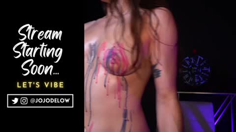 Snapshot of jojodelow chatting on 01-01-25, 04:39 online show from 01-01-25, 04:39