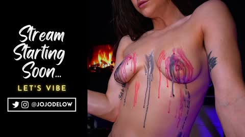 Snapshot of jojodelow chatting on 01-10-25, 06:06 online show from 01-10-25, 06:06