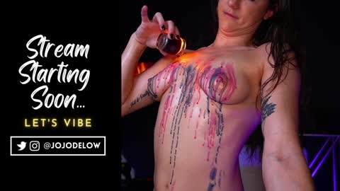 Snapshot of jojodelow chatting on 02-07-25, 02:08 online show from 02-07-25, 02:08