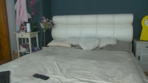 Lana online show from 04-24-26, 05:10