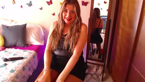 Jolie Mature online show from 12-11-24, 07:46