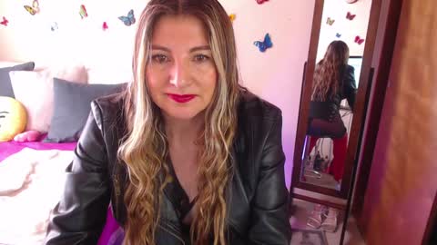 Jolie Mature online show from 01-26-25, 05:34