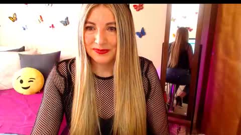 Jolie Mature online show from 10-29-25, 09:38