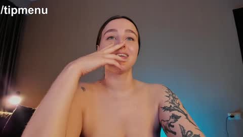 Jolie  My snapchat got deleted. If you were subscribed dm me my former username or scroll down and click on snapchat media online show from 12-08-24, 01:25