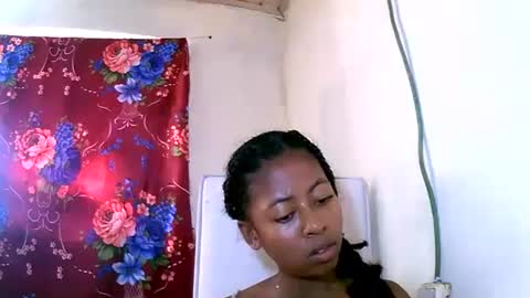 Snapshot of joliekah27 chatting on 01-21-25, 05:16 joliekah27 online show from 01-21-25, 05:16