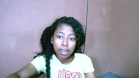 Snapshot of joliekah27 chatting on 02-26-25, 12:05 joliekah27 online show from 02-26-25, 12:05