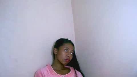 Snapshot of joliekah27 chatting on 11-11-25, 05:24 joliekah27 online show from 11-11-25, 05:24