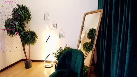 Polly  online show from 02-27-25, 10:20