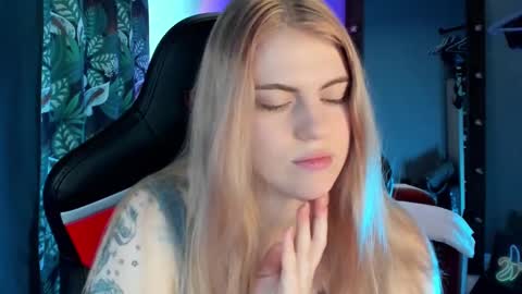 Jolly online show from 02-06-25, 03:06