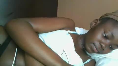 Snapshot of jollynabeb chatting on 11-03-25, 02:29 jollynabeb online show from 11-03-25, 02:29