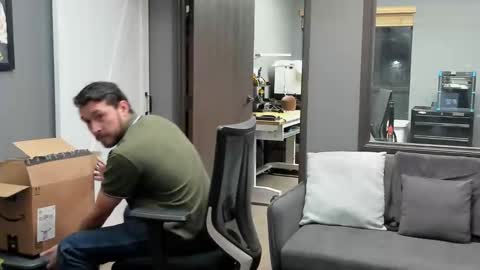 jonadams805 online show from 10-31-25, 01:50