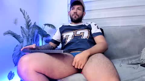 Snapshot of jonathan_rivers chatting on 12-02-25, 09:54 Jonathan RiversNew online show from 12-02-25, 09:54