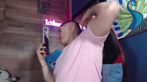 jonathancast08 online show from 10-04-25, 09:46